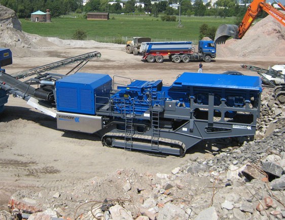 MR 122 Z Tracked Portable Jaw Crusher